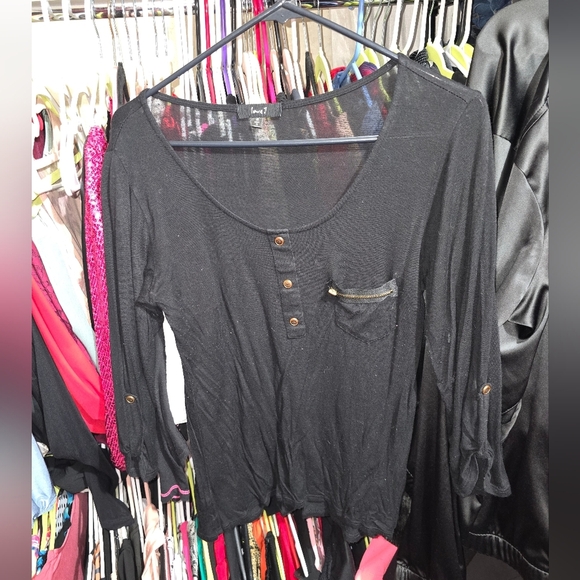 💋5/20 Love J top size medium - Picture 2 of 5